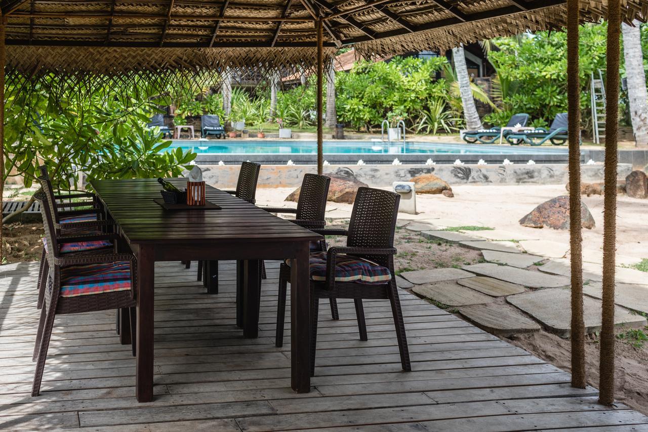 Hotel Seven Turtles Tangalle Exterior foto