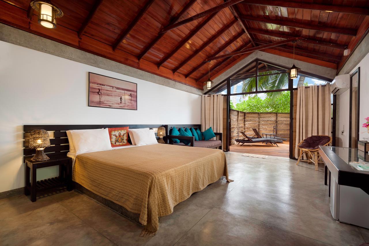 Hotel Seven Turtles Tangalle Exterior foto