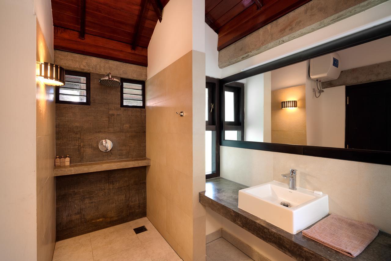 Hotel Seven Turtles Tangalle Exterior foto
